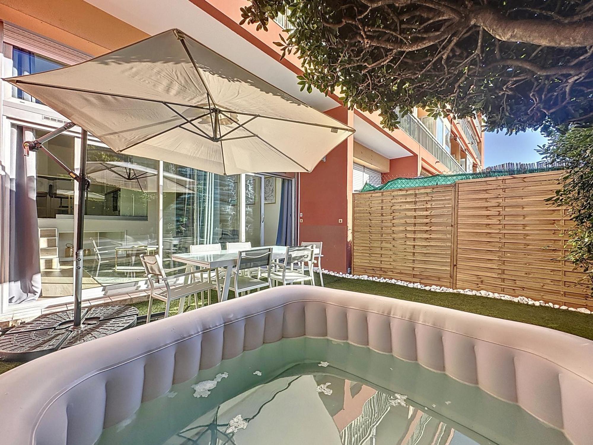 2 Pieces - Parking - Jacuzzi - Food & Drink - Love Menton Extérieur photo